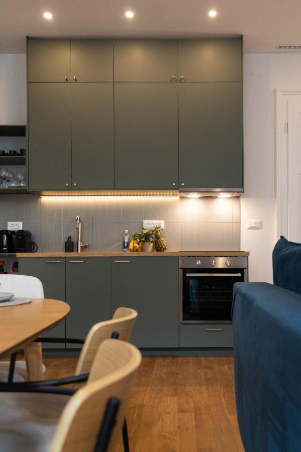 Flok Design Apartments- Botanical Garden Zagreb Luaran gambar