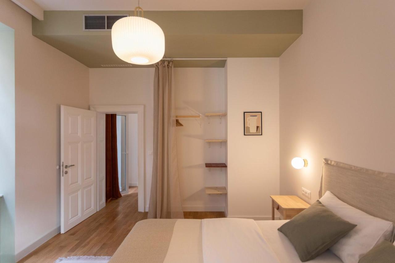 Flok Design Apartments- Botanical Garden Zagreb Luaran gambar